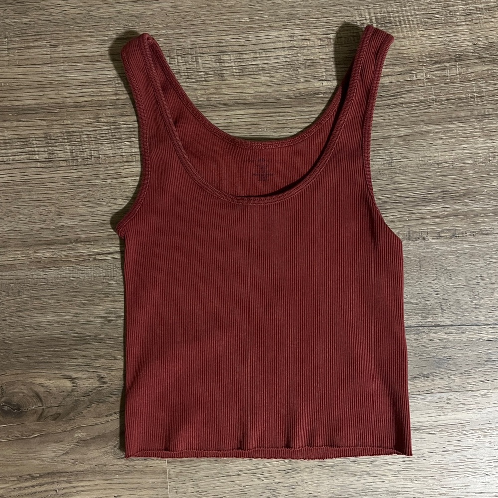 Brandy Melville Maroon Ribbed Crop Tank Top